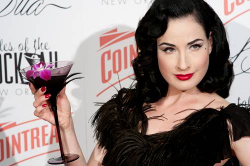 Tendenze e look: impazza lo stile burlesque 