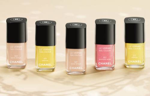 Chanel: la collezione smalti Les Fleurs d'été