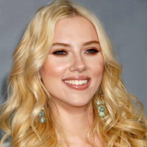 Il make up solare e luminoso di Scarlett Johansson