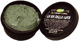 Lush La Via della Seta, la maschera viso che esfolia e purifica