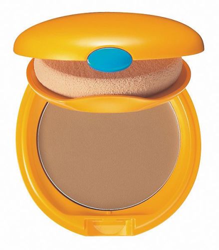 fondotinta per l'estate Shiseido Tanning Sun Protection Foundation SPF 6