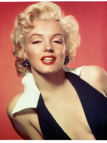 copia il look sensuale e raffinato di Marilyn Monroe