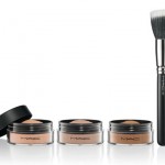 MAC Magically Cool Liquid Powder, 187 Brush