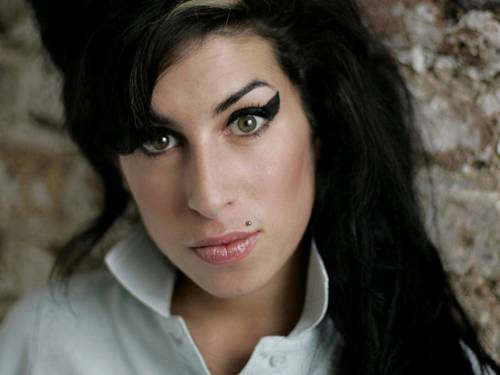 il trucco eccentrico ed eccessivo della Amy Winehouse
