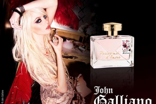 Parlez Moi d'Amour il profumo della Gossip Girl Taylor Momsen