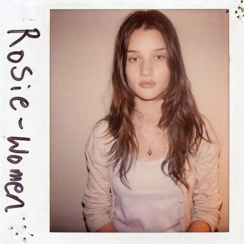 Le modelle senza trucco nelle polaroid di Douglas Perrett