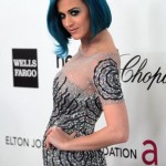 capelli blu look katy perry moda primavera estate 2012