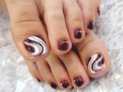 Pedicure nail art: i trend dell'autunno 2012