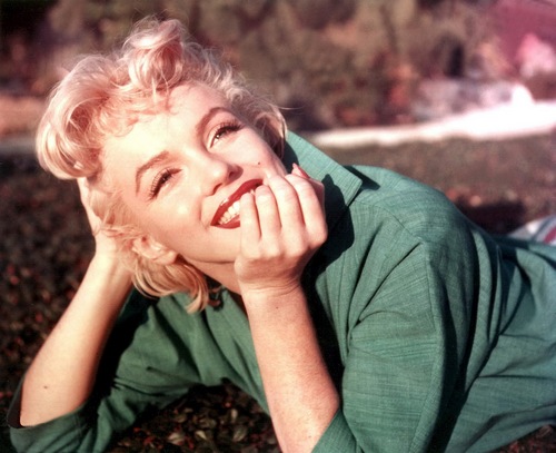 Bionda come Marilyn: il colore più seducente dell'estate 2012