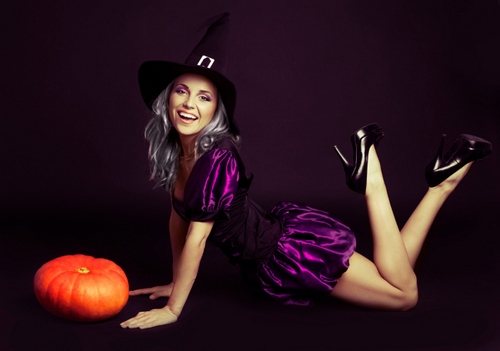 Acconciatura Halloween: tutorial per un look da strega