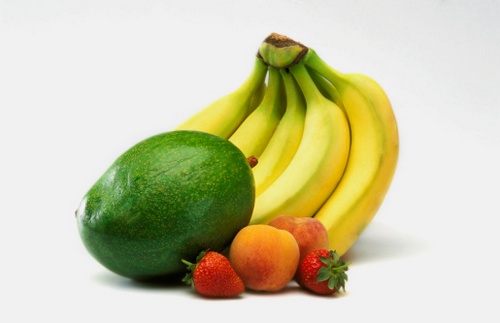 Capelli idratati con banana e avocado