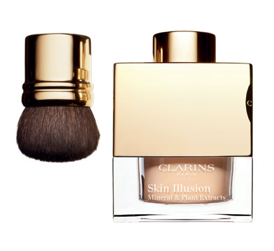 Clarins Skin Illusion Mineral & Plants Extract, il nuovo fondotinta in polvere