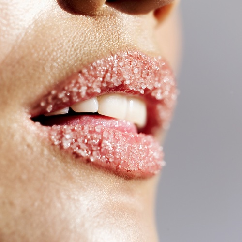 10 consigli per combattere la secchezza della labbra in inverno