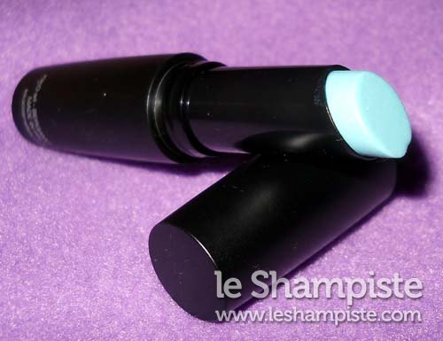 Provato per voi: Kiko Ultra Glossy Stylo #820 Celeste