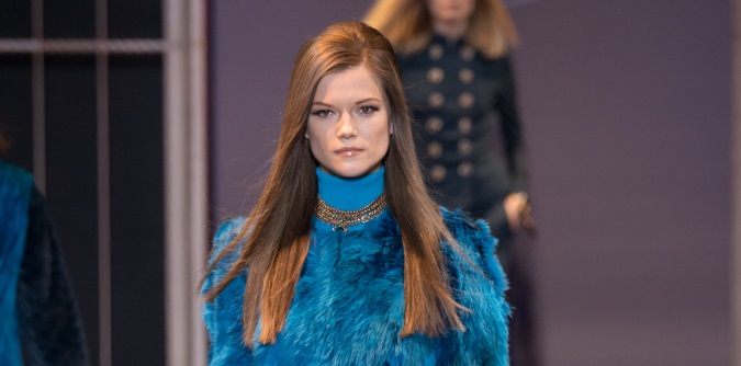 Tendenze capelli 2015: effetto liscio anni 60