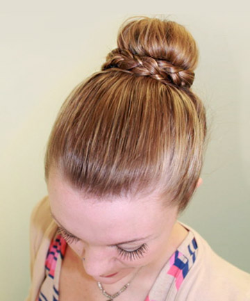 01-totalbeauty-logo-holiday-updos-that-take-less-than-10-minutes