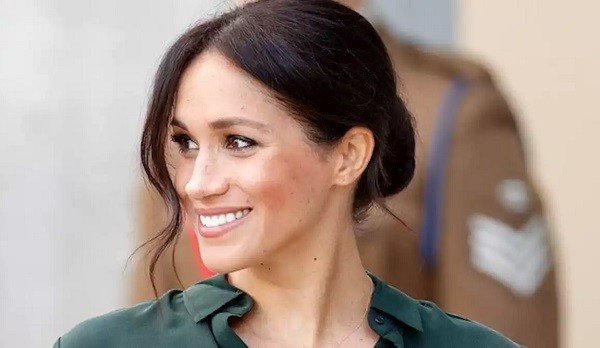 chignon basso meghan