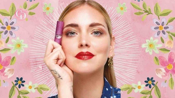 Rossetto glitter, la tendenza del momento